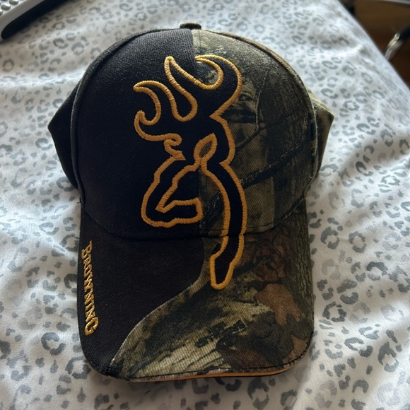 Browning Adjustable Camo Hat - Picture 1 of 5